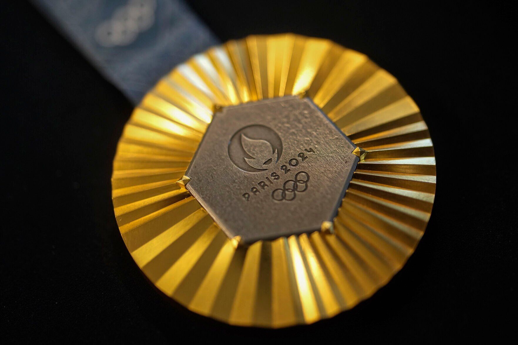 OLY Paris 2024 Medals Eiffel Tower